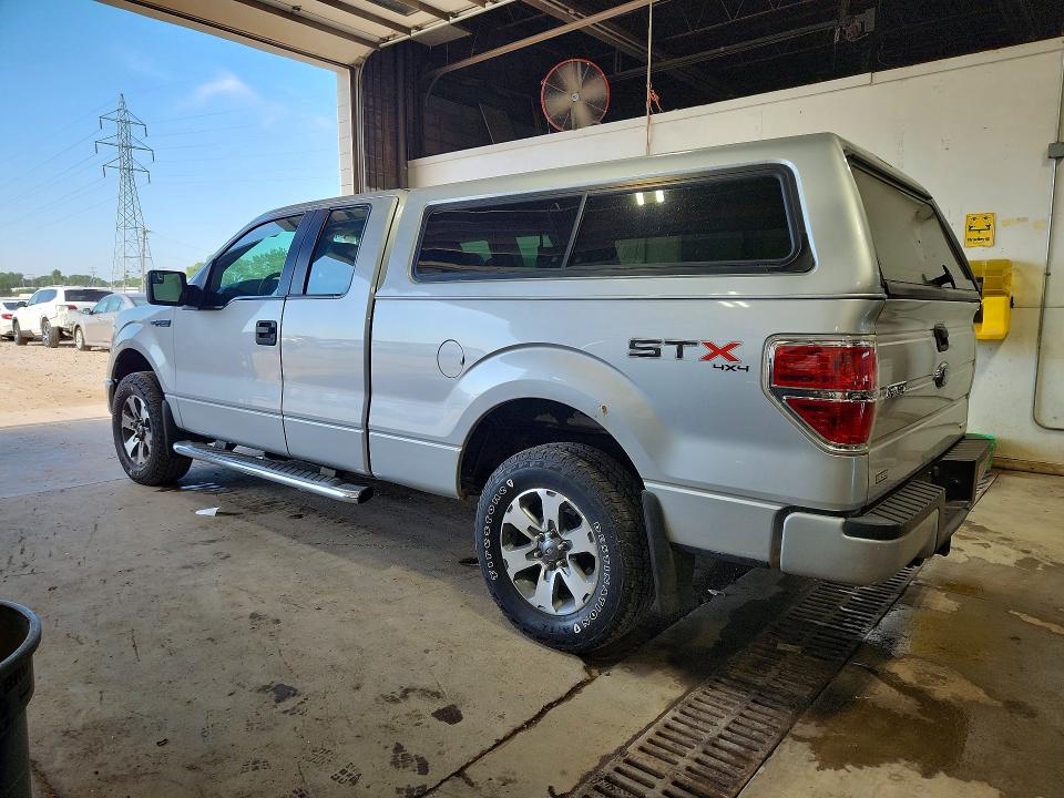 Photo 2 from auction – 2012 FORD F150 with VIN 1FTFX1EFXCFD07931