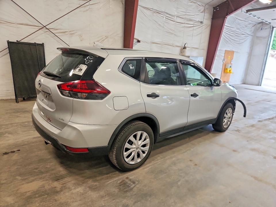 Photo 3 from auction – 2018 NISSAN ROGUE with VIN KNMAT2MV4JP553952