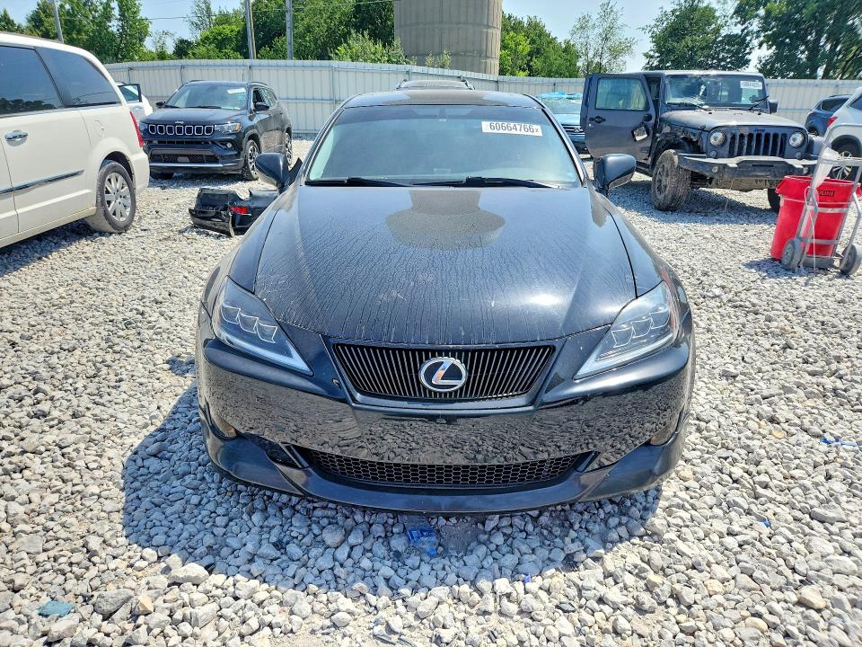 Photo 5 from auction – 2006 LEXUS IS with VIN JTHBE262X65003853