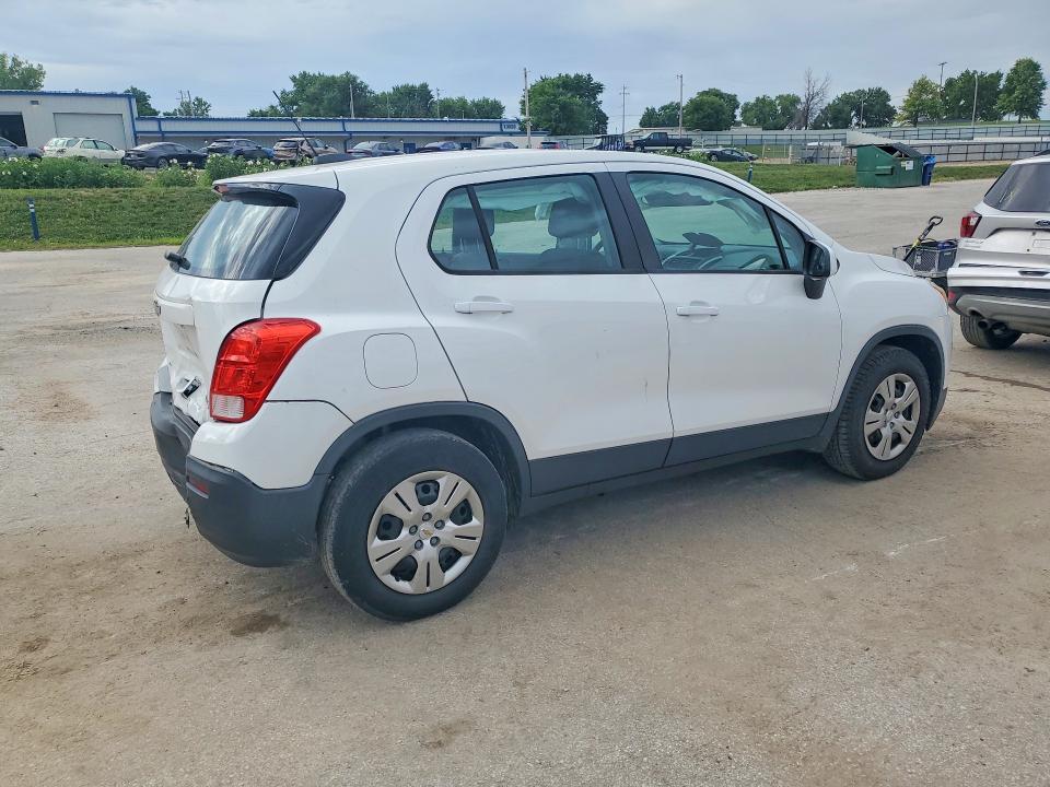 Photo 3 from auction – 2016 CHEVROLET TRAX with VIN 3GNCJKSB8GL241538