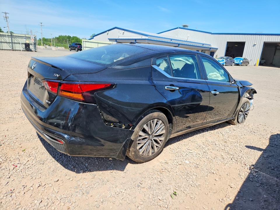 Photo 3 from auction – 2024 NISSAN ALTIMA with VIN 1N4BL4DW3RN326421