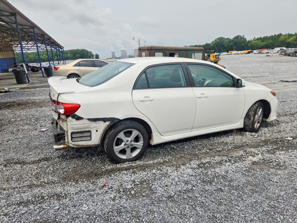 Photo 3 from auction – 2013 TOYOTA COROLLA with VIN 5YFBU4EE0DP076290