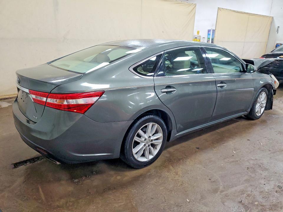 Photo 3 from auction – 2013 TOYOTA AVALON with VIN 4T1BK1EB6DU026647