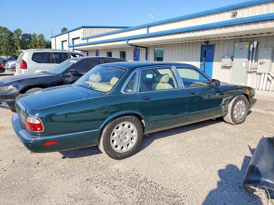 Photo 3 from auction – 2001 JAGUAR XJ8 with VIN SAJDA14C71LF29202