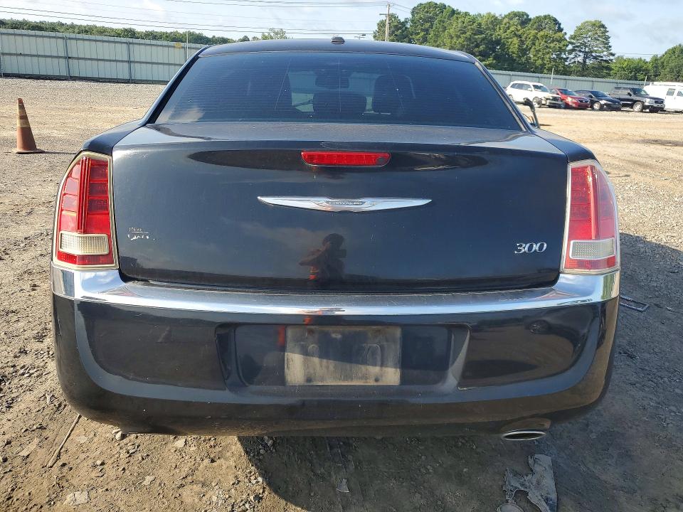 Photo 6 from auction – 2013 CHRYSLER 300 with VIN 2C3CCAAG5DH504765