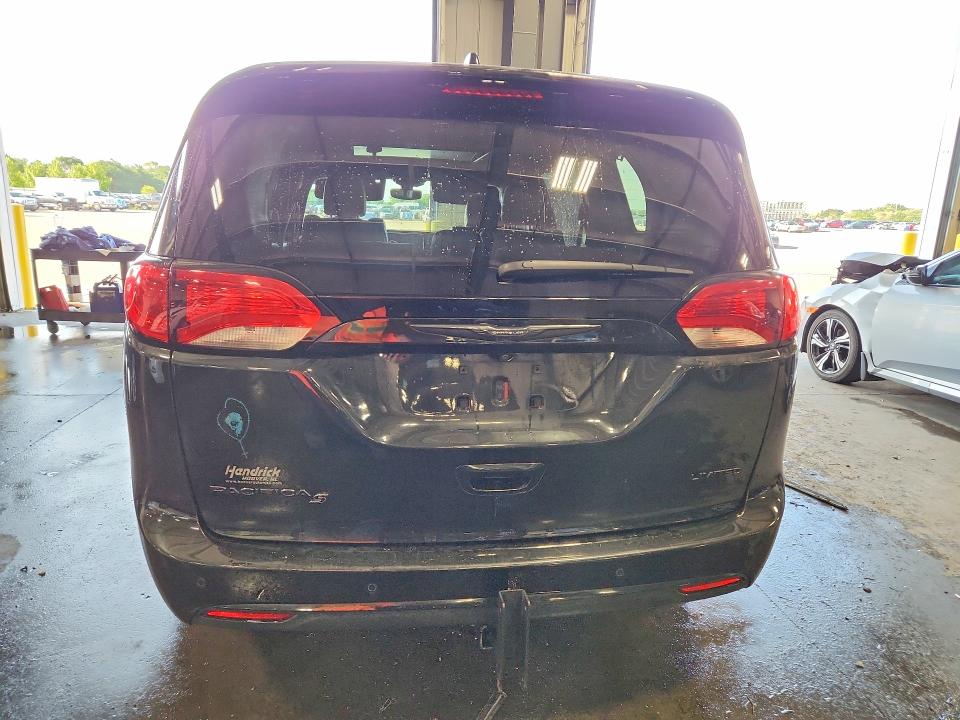 Photo 6 from auction – 2020 CHRYSLER PACIFICA with VIN 2C4RC1GG8LR183116