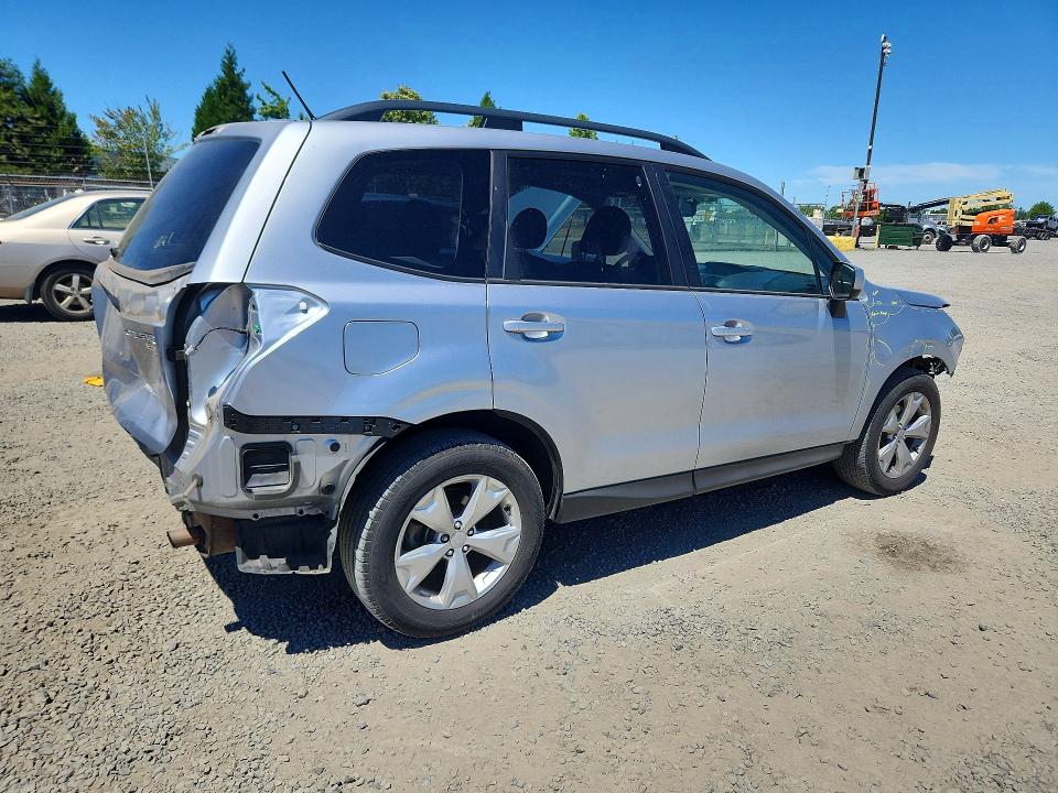 Photo 3 from auction – 2014 SUBARU FORESTER with VIN JF2SJAEC5EH472638