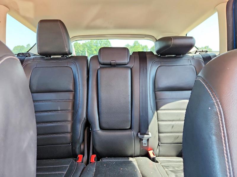 Photo 10 from auction – 2018 FORD ESCAPE with VIN 1FMCU9H91JUB63402