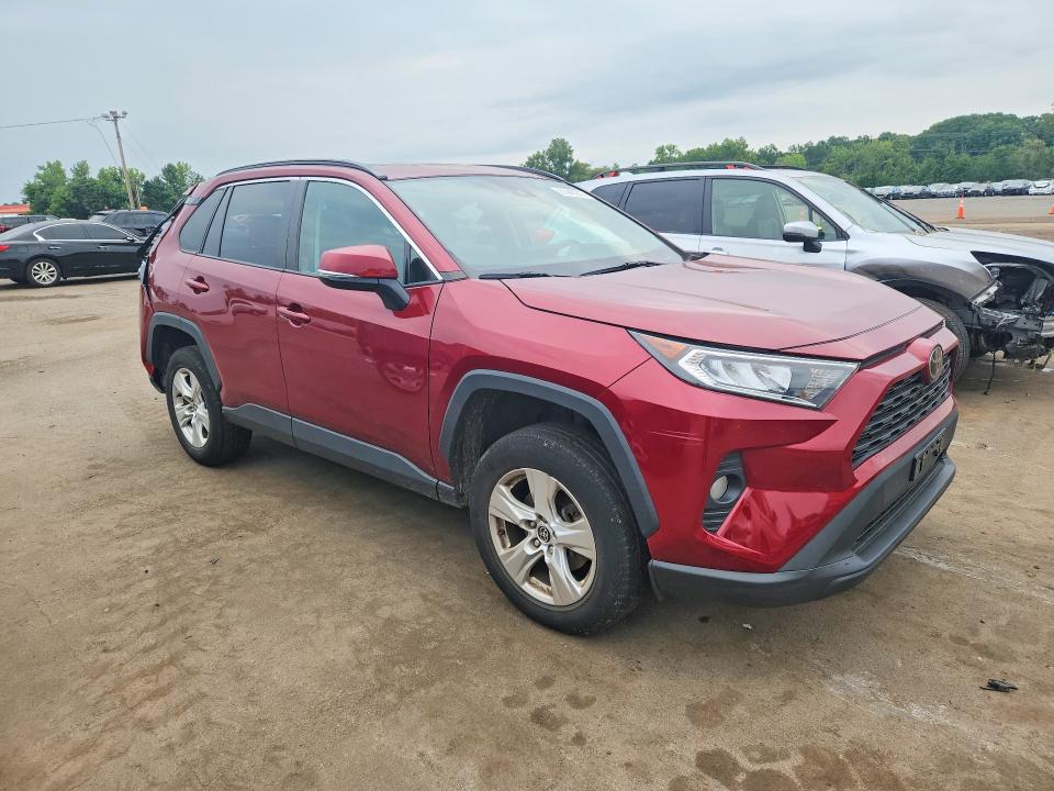 Photo 4 from auction – 2021 TOYOTA RAV4 with VIN 2T3P1RFV3MW248036