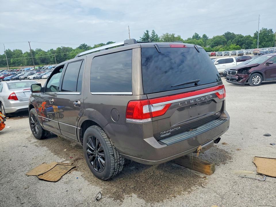 Photo 2 from auction – 2015 LINCOLN NAVIGATOR with VIN 5LMJJ2JT1FEJ03194