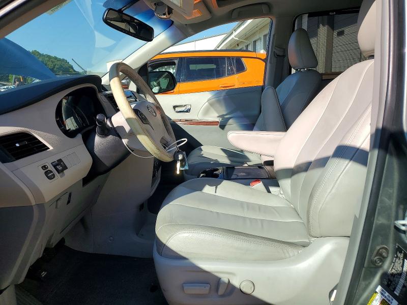 Photo 7 from auction – 2014 TOYOTA SIENNA with VIN 5TDYK3DC3ES427082
