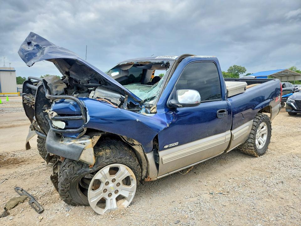 CHEVROLET SILVERADO 1999 with VIN 1GCEK14T7XZ139364 - Photo from auction