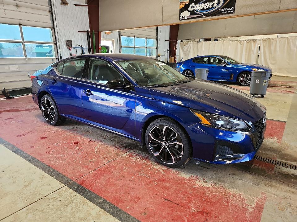 Photo 4 from auction – 2023 NISSAN ALTIMA with VIN 1N4BL4CW1PN304013