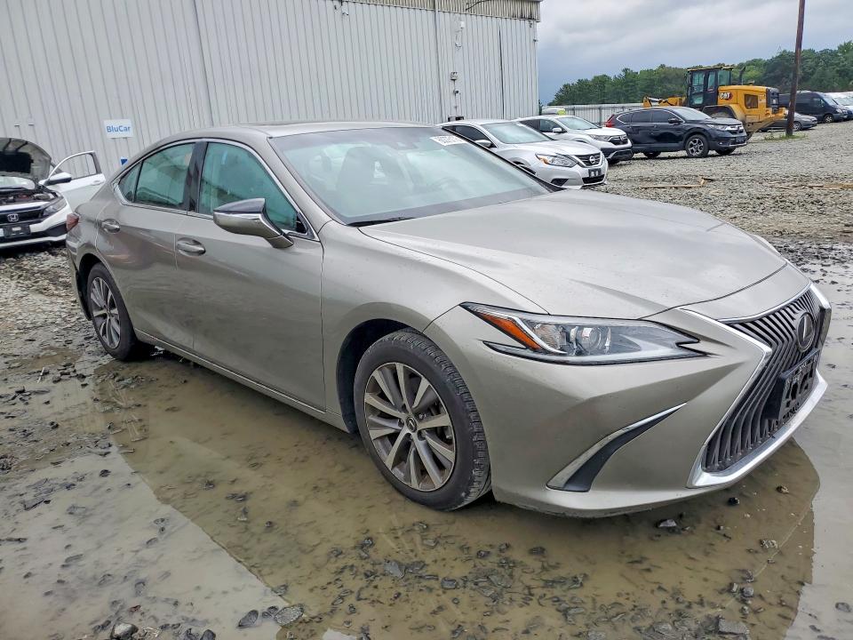 Photo 4 from auction – 2019 LEXUS ES with VIN 58ABZ1B18KU023553