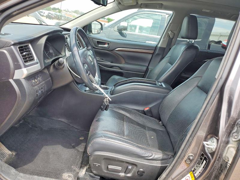 Photo 7 from auction – 2016 TOYOTA HIGHLANDER with VIN 5TDDKRFH4GS248529