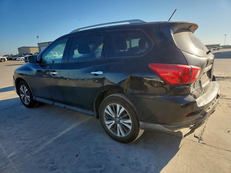 Photo 2 from auction – 2017 NISSAN PATHFINDER with VIN 5N1DR2MN0HC678343