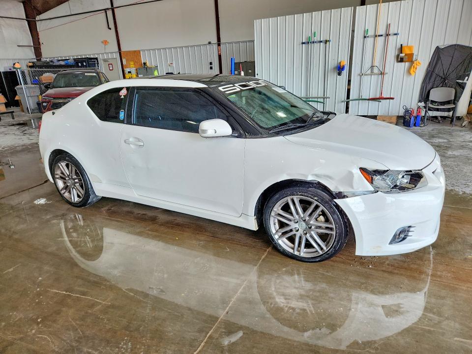 Photo 4 from auction – 2012 SCION TC with VIN JTKJF5C74C3040912