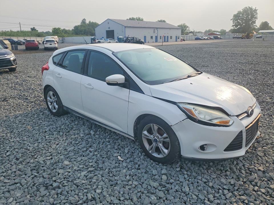 Photo 4 from auction – 2014 FORD FOCUS with VIN 1FADP3K27EL320635