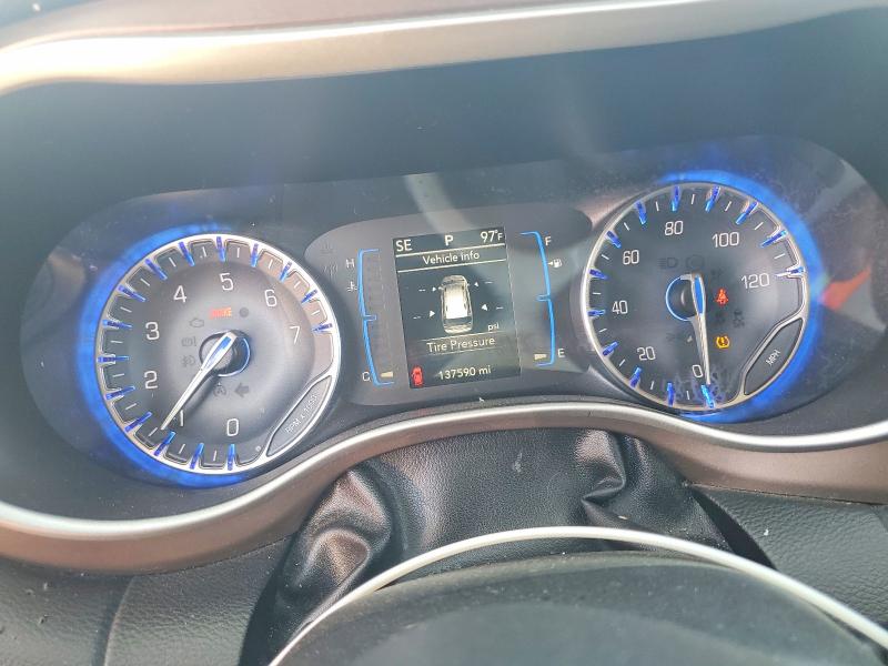 Photo 9 from auction – 2017 CHRYSLER PACIFICA with VIN 2C4RC1BG1HR823214