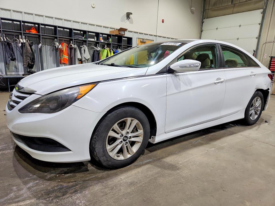 HYUNDAI SONATA 2014 with VIN 5NPEB4AC9EH820717 - Photo from auction