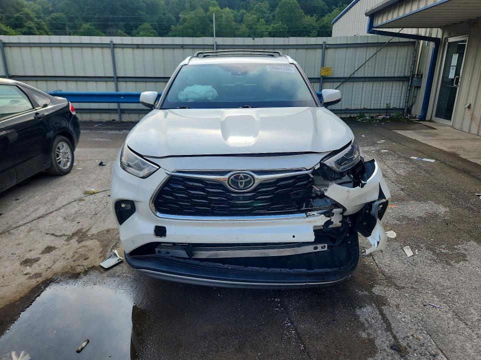 Photo 5 from auction – 2020 TOYOTA HIGHLANDER with VIN 5TDFZRBH2LS039536