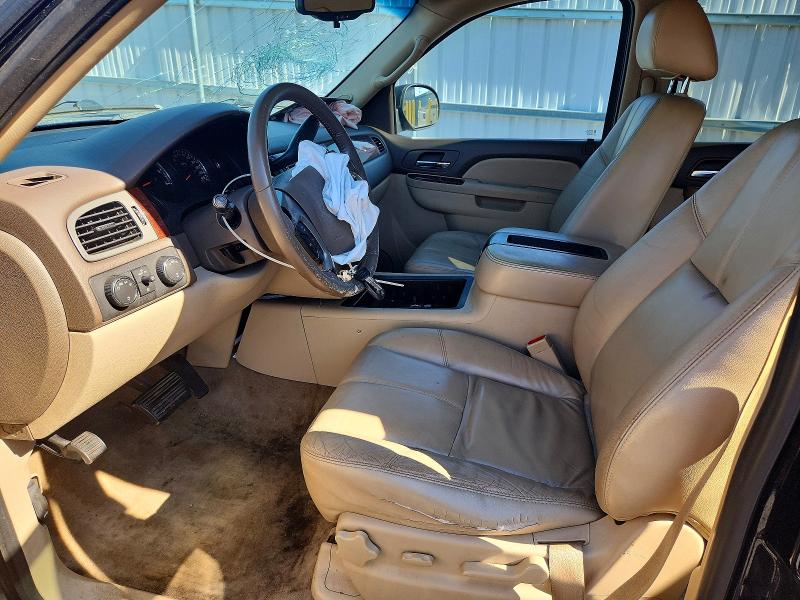 Photo 7 from auction – 2011 CHEVROLET TAHOE with VIN 1GNSKBE06BR346003