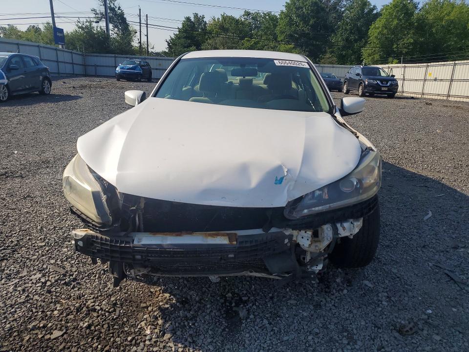 Photo 5 from auction – 2013 HONDA ACCORD with VIN 1HGCR2F39DA240438