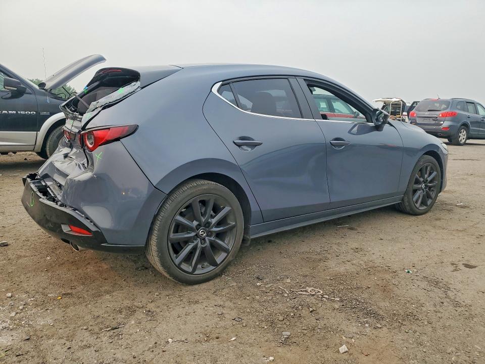 Photo 3 from auction – 2024 MAZDA 3 with VIN JM1BPBLM9R1719883