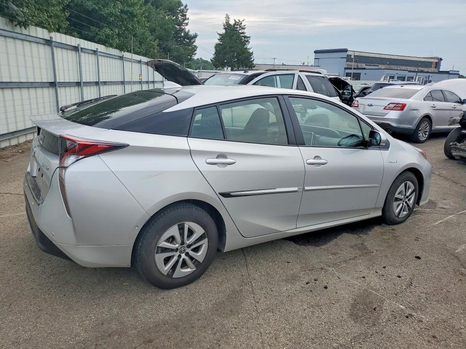 Photo 3 from auction – 2018 TOYOTA PRIUS with VIN JTDKARFU1J3545032