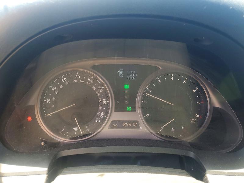 Photo 9 from auction – 2010 LEXUS IS with VIN JTHBF5C22A5113744