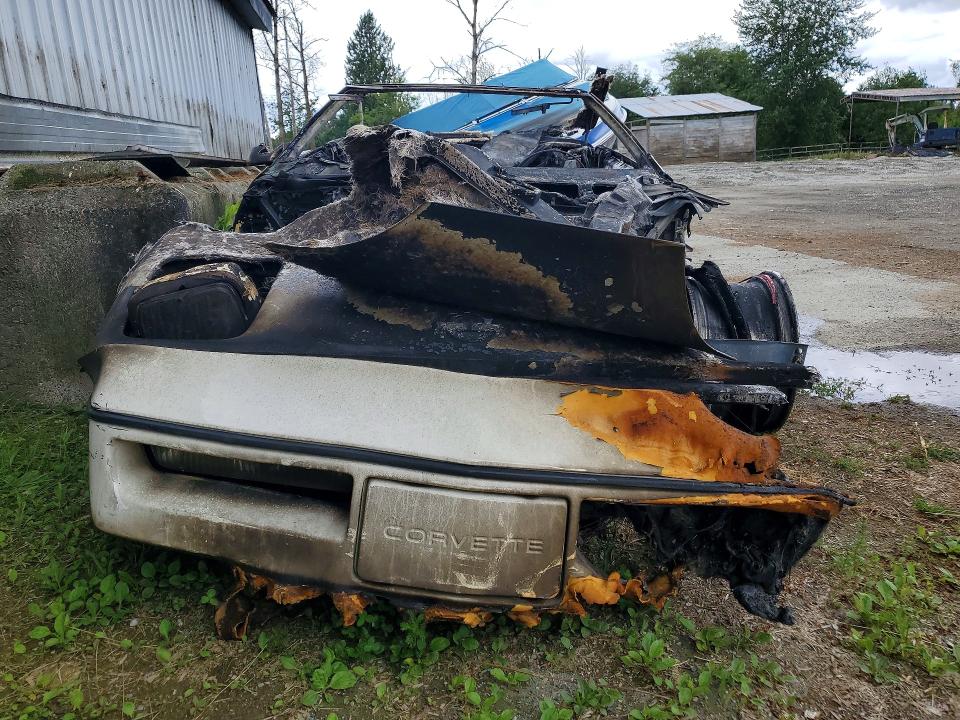 Photo 5 from auction – 1988 CHEVROLET CORVETTE with VIN 1G1YY3180J5120699