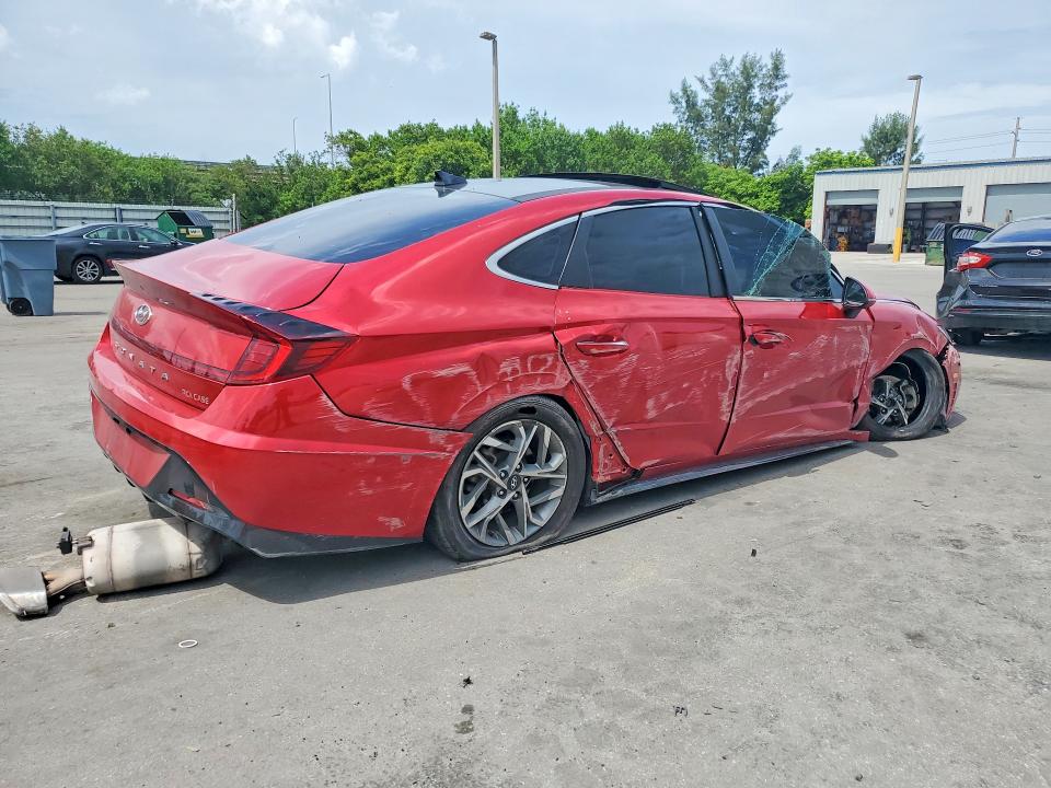 Photo 3 from auction – 2020 HYUNDAI SONATA with VIN 5NPEF4JA2LH041529