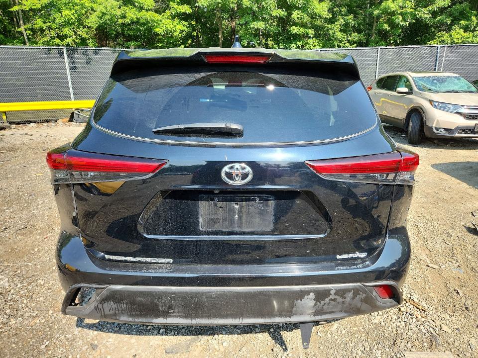 Photo 6 from auction – 2021 TOYOTA HIGHLANDER with VIN 5TDBZRBH1MS149414