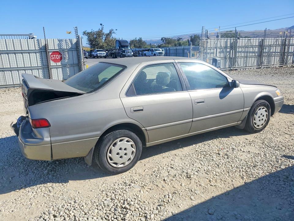 Photo 3 from auction – 1997 TOYOTA CAMRY with VIN JT2BG22K6V0065871