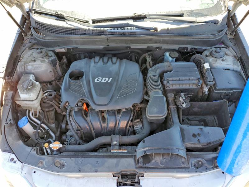 Photo 11 from auction – 2011 HYUNDAI SONATA with VIN 5NPEB4AC9BH015876