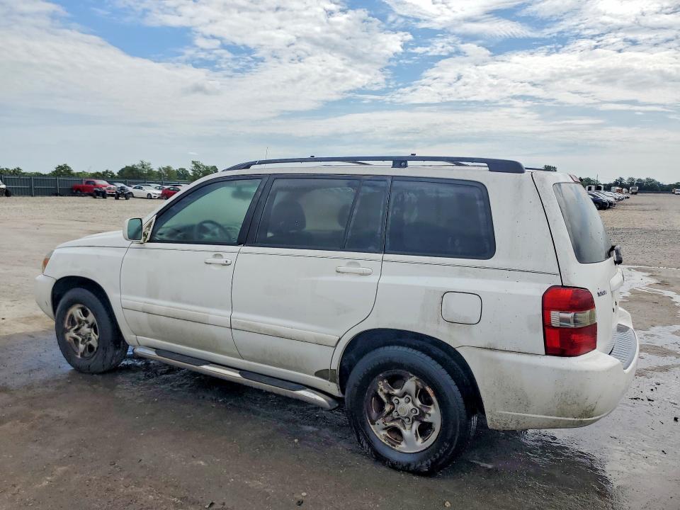 Photo 2 from auction – 2005 TOYOTA HIGHLANDER with VIN JTEGD21A850114420