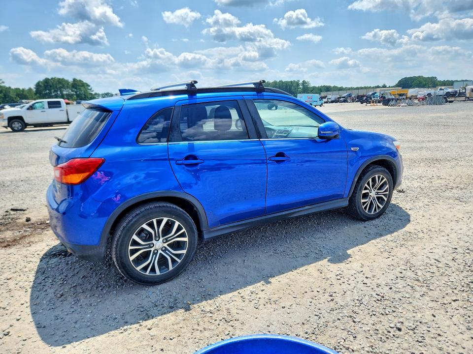 Photo 3 from auction – 2017 MITSUBISHI OUTLANDER SPORT with VIN JA4AP4AW7HZ044170
