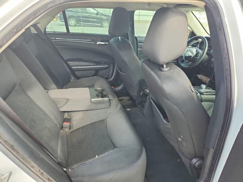 Photo 10 from auction – 2023 CHRYSLER 300 with VIN 2C3CCAAG1PH556253