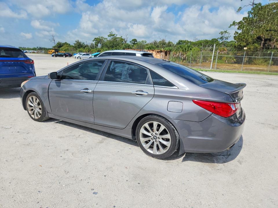 Photo 2 from auction – 2013 HYUNDAI SONATA with VIN 5NPEC4ACXDH666515