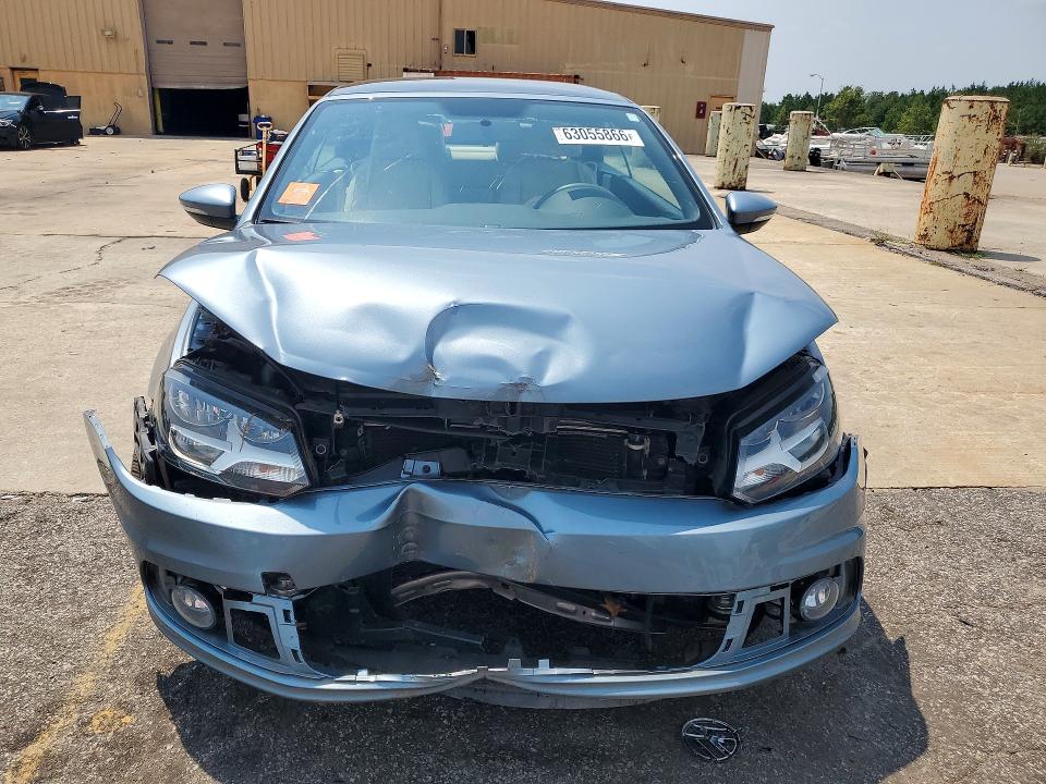 Photo 5 from auction – 2014 VOLKSWAGEN EOS with VIN WVWBW8AH7EV000498