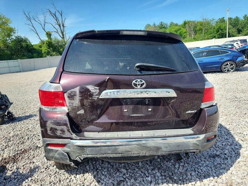 Zdjęcie 6 z aukcji – 2013 TOYOTA HIGHLANDER z VIN 5TDBK3EH7DS198579
