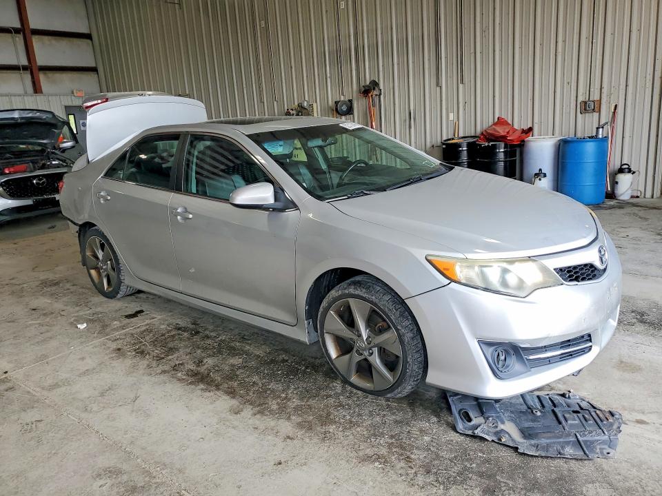Photo 4 from auction – 2012 TOYOTA CAMRY with VIN 4T1BK1FK4CU003798