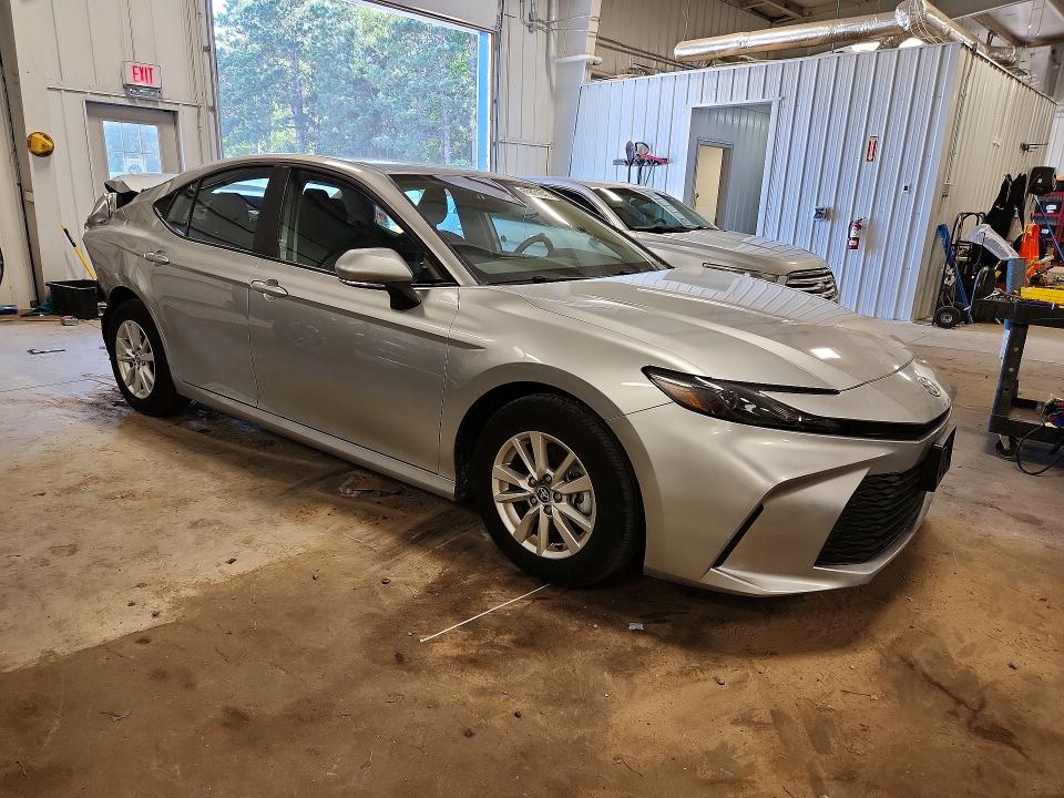 Photo 4 from auction – 2025 TOYOTA CAMRY with VIN 4T1DAACK8SU594474