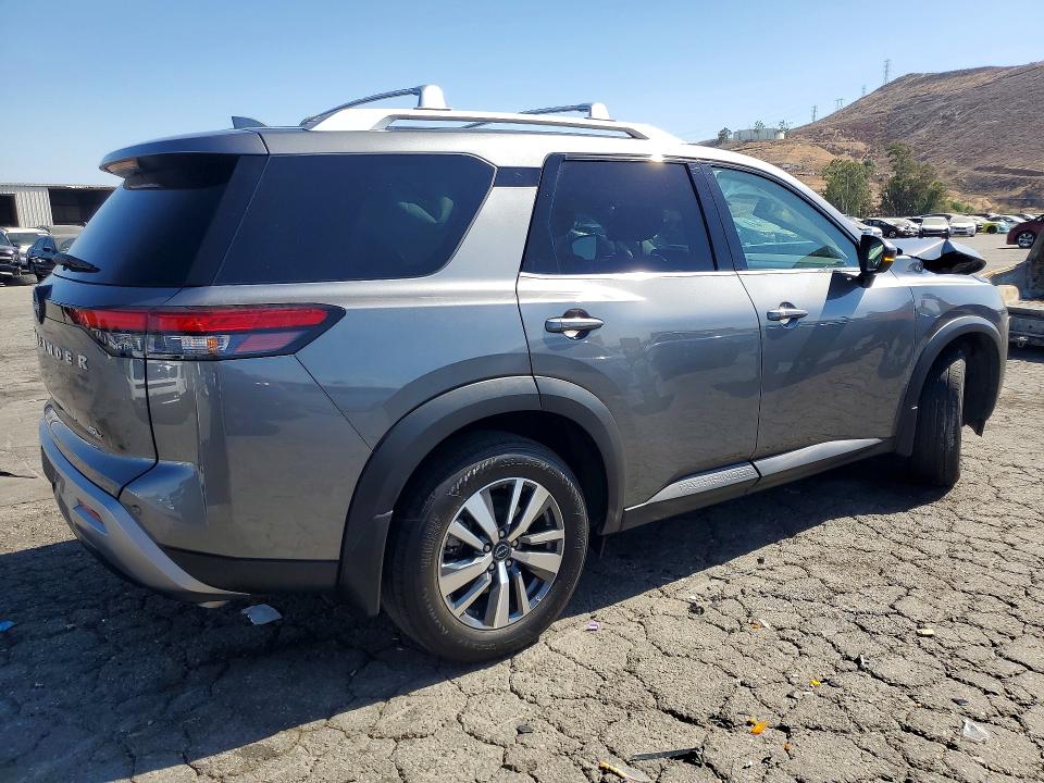 Photo 3 from auction – 2024 NISSAN PATHFINDER with VIN 5N1DR3CA2RC273641