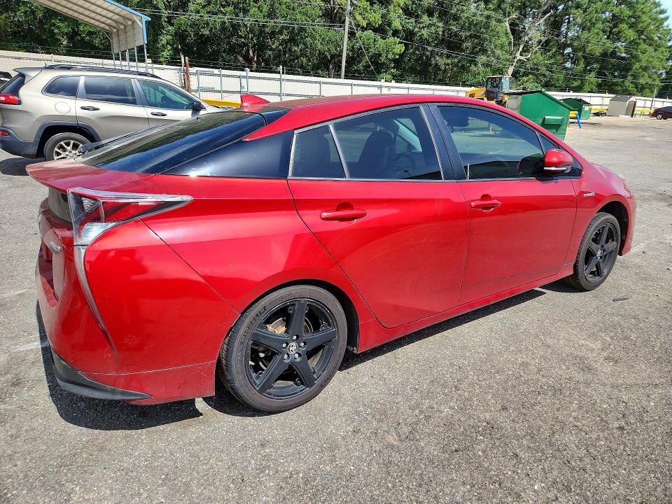 Photo 3 from auction – 2017 TOYOTA PRIUS with VIN JTDKARFU5H3529037