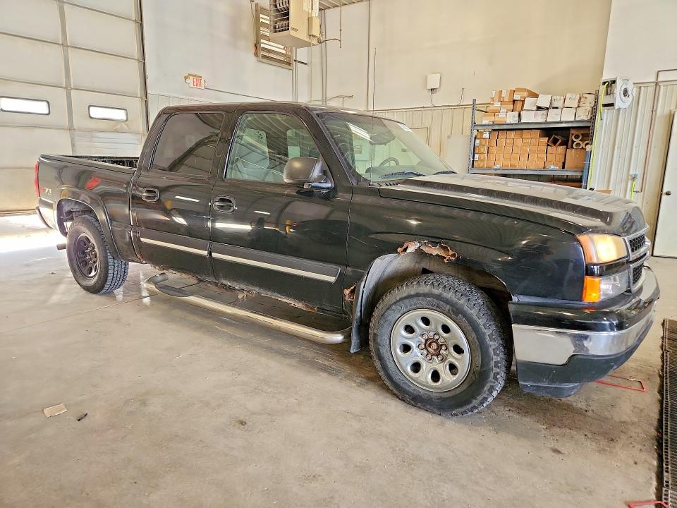 Photo 4 from auction – 2006 CHEVROLET SILVERADO with VIN 2GCEK13V461307455