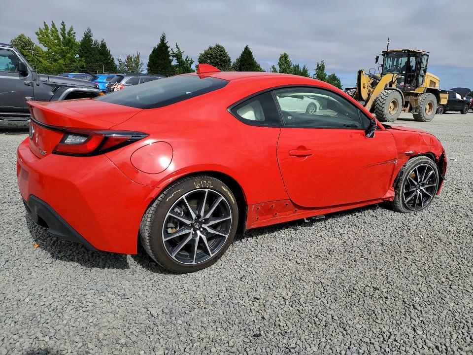 Photo 3 from auction – 2023 TOYOTA GR86 with VIN JF1ZNBB16P9764344