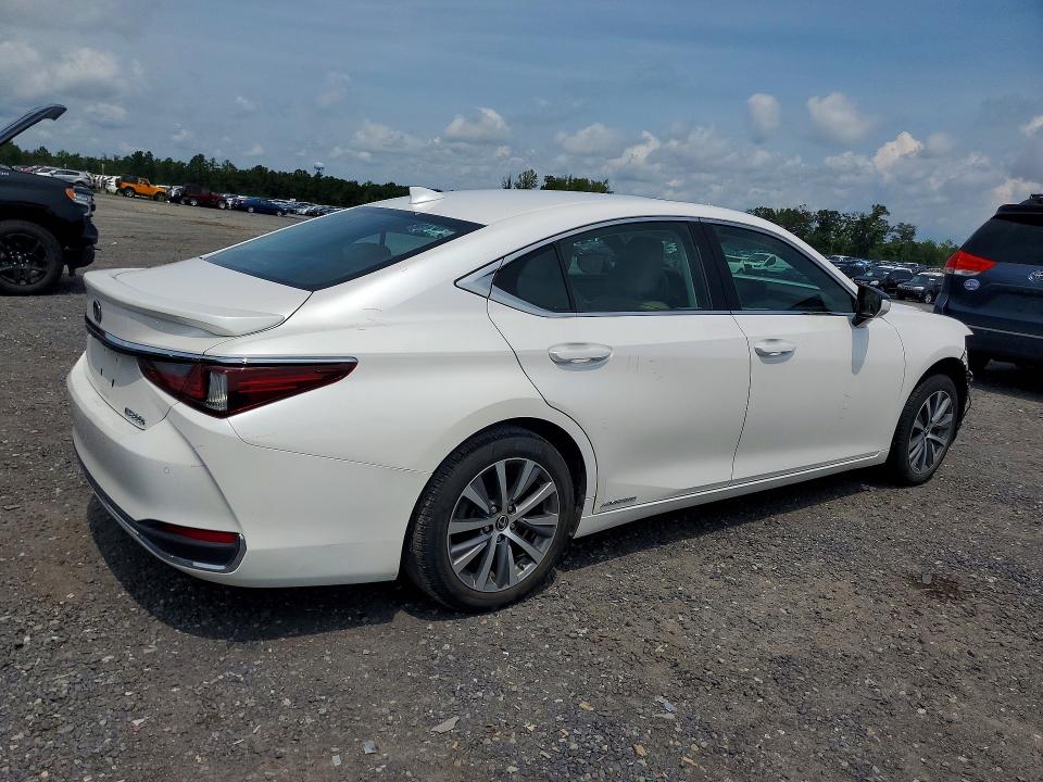 Photo 3 from auction – 2020 LEXUS ES with VIN 58AD21B16LU011612