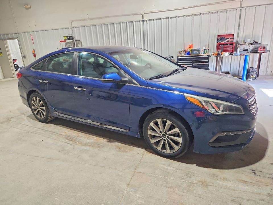 Photo 4 from auction – 2015 HYUNDAI SONATA with VIN 5NPE34AF2FH028353