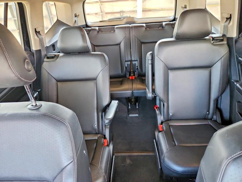 Photo 10 from auction – 2018 VOLKSWAGEN ATLAS with VIN 1V2ER2CA1JC559017